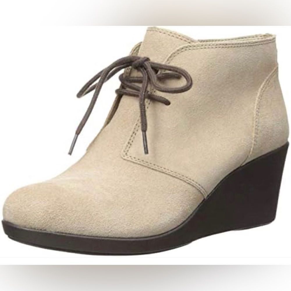 NWOT Crocs Leigh Suede Wedge Shootie Women’s Boot Size 11.